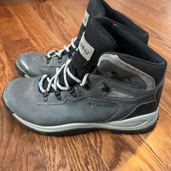 Columbia Women's Newton Ridge Plus Waterproof Amped hiking boots size 9.5 - Picture 5 of 9